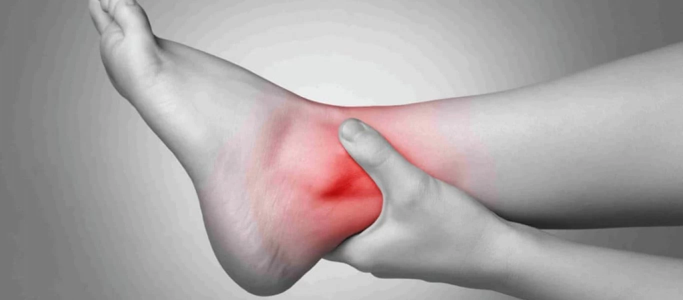 Πρησμένα πόδια: Αυτές είναι οι 9 σοβαρές αιτίες